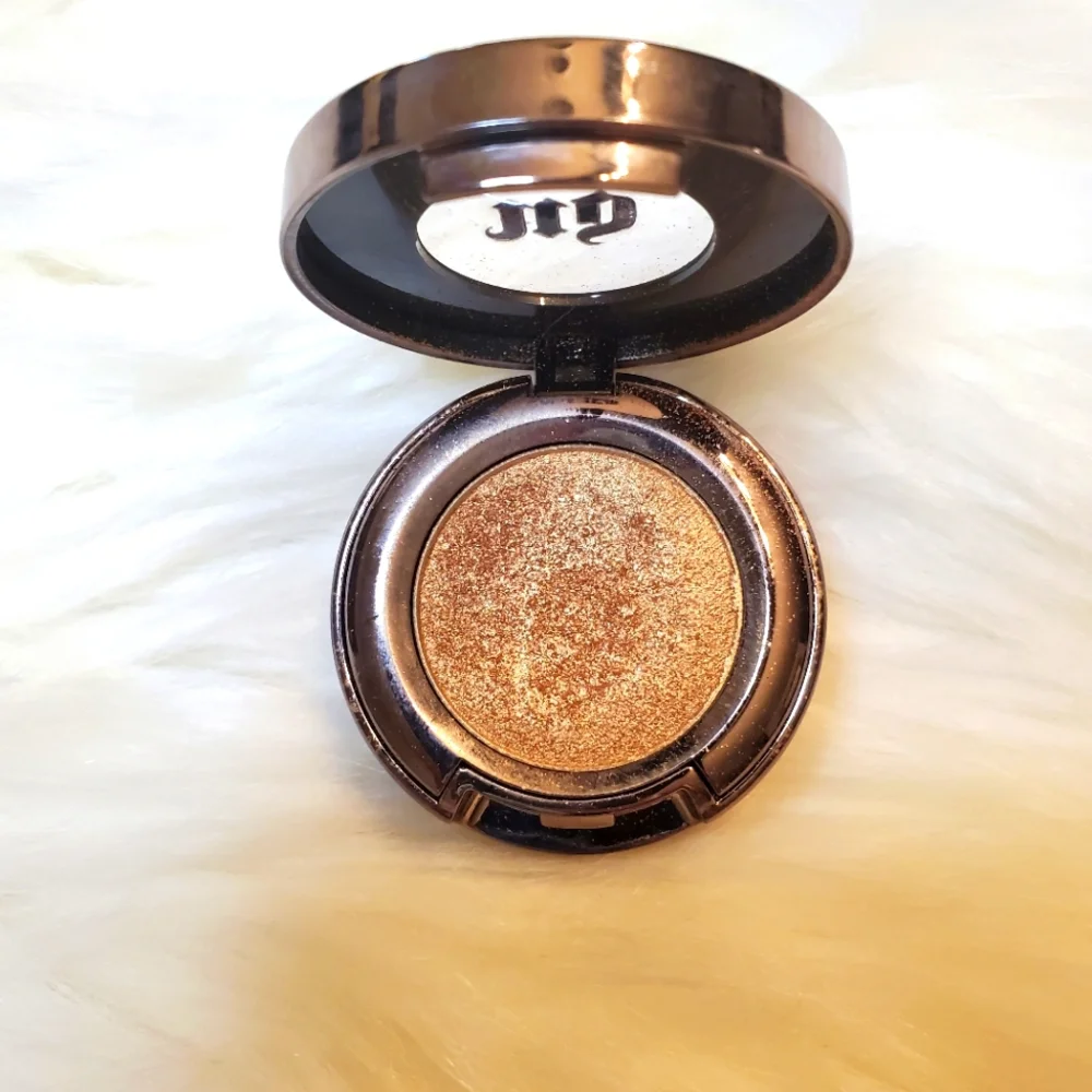 BUNDLE- Benefit Mini Mascara- Black & Urban Decay Single Eyeshadow- Half Baked